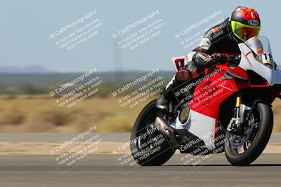 media/Sep-25-2023-Moto Forza (Mon) [[81ffa65e0a]]/B-C Group/Session 3 (Turns 16 and 17 Exit)/